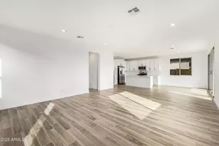 5337 W Royal Palm Rd, Glendale, AZ 85302 - Photo 9