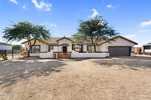 907 E Carlise Rd, Phoenix, AZ 85086 - Photo 1