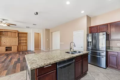 146 W Blue Lagoon Drive, Casa Grande, AZ 85122 - Photo 13