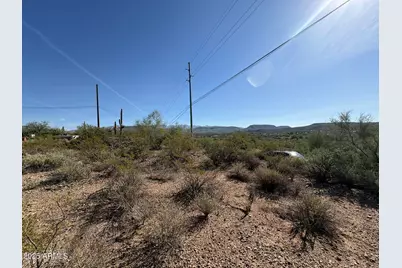 19490 E Indian Hills Drive #1, Black Canyon City, AZ 85324 - Photo 7
