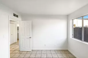 4244 E Saint Catherine Ave, Phoenix, AZ 85042 - Photo 15