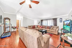 2510 E Utopia Rd, Phoenix, AZ 85050 - Photo 11