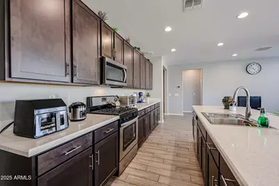 19446 W Jackson Street, Buckeye, AZ 85326 - Photo 3