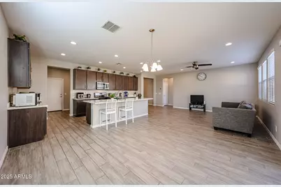 19446 W Jackson Street, Buckeye, AZ 85326 - Photo 9