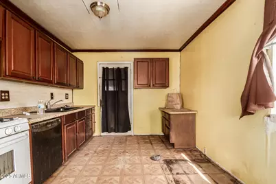 616 W Mobile Lane, Phoenix, AZ 85041 - Photo 13