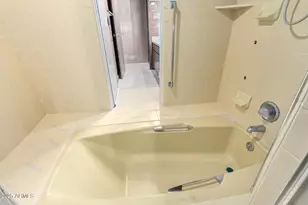 5275 N Camelhead Rd, Phoenix, AZ 85018 - Photo 37