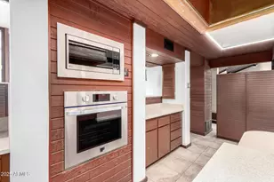 5275 N Camelhead Rd, Phoenix, AZ 85018 - Photo 23