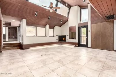 5275 N Camelhead Road, Phoenix, AZ 85018 - Photo 11