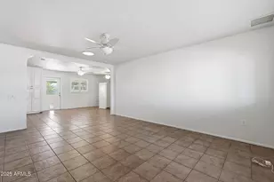 9201 W Long Hills Dr, Sun City, AZ 85351 - Photo 27