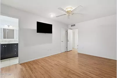 9201 W Long Hills Drive, Sun City, AZ 85351 - Photo 5