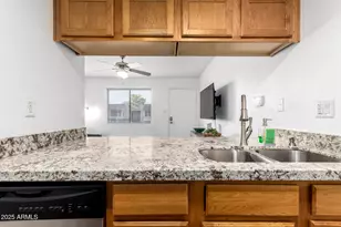 5995 N 78th St, Scottsdale, AZ 85250 - Photo 11