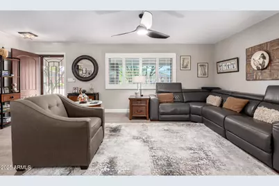 10316 W Salem Drive, Sun City, AZ 85351 - Photo 9