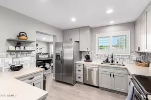 10316 W Salem Dr, Sun City, AZ 85351 - Photo 15