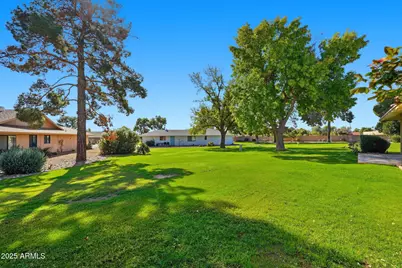 12831 W Peach Blossom Drive, Sun City West, AZ 85375 - Photo 25