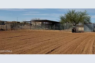 19019 W Roadrunner Road #-, Wittmann, AZ 85361 - Photo 5