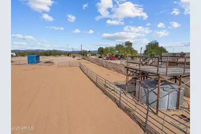 19019 W Roadrunner Road #-, Wittmann, AZ 85361 - Photo 23