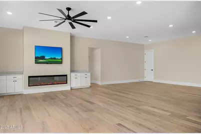 4307 E Avalon Drive, Phoenix, AZ 85018 - Photo 3