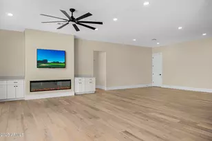 4307 E Avalon Dr, Phoenix, AZ 85018 - Photo 3