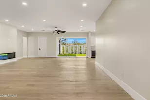 4307 E Avalon Dr, Phoenix, AZ 85018 - Photo 5