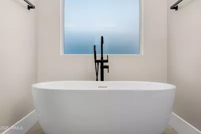 3808 E Piccadilly Road, Phoenix, AZ 85018 - Photo 9