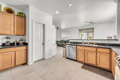 20243 N Ryans Trail, Maricopa, AZ 85138 - Photo 15