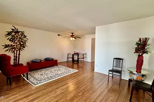 2404 W Rue De Lamour Ave, Phoenix, AZ 85029 - Photo 11