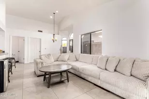 13613 S 37th St, Phoenix, AZ 85044 - Photo 3