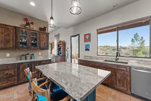 525 Stone Hedge Ranch Rd, Wickenburg, AZ 85390 - Photo 5