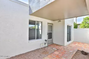 7713 E Luke Ln, Scottsdale, AZ 85250 - Photo 11