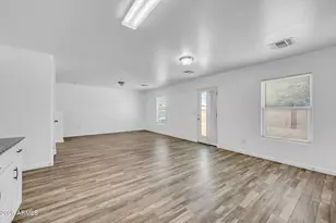 822 N Navajo Ln, Coolidge, AZ 85128 - Photo 7