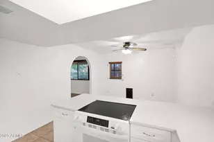 17634 N 18th Dr, Phoenix, AZ 85023 - Photo 9