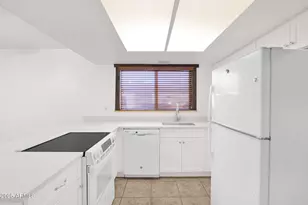 17634 N 18th Dr, Phoenix, AZ 85023 - Photo 7