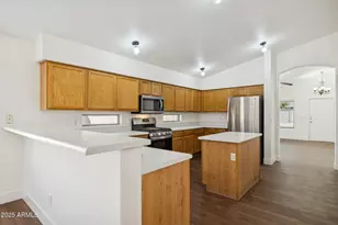 1156 N San Benito Dr, Gilbert, AZ 85234 - Photo 11