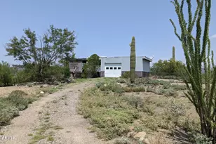 34930 S Cholla Dr, Black Canyon City, AZ 85324 - Photo 5