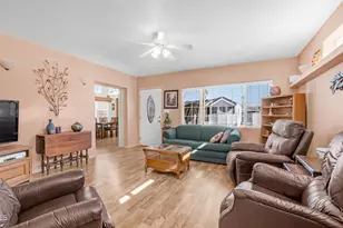 167 Limestone Dr, Apache Junction, AZ 85119 - Photo 1