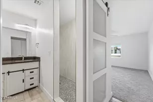 8141 E Palm Ln, Scottsdale, AZ 85257 - Photo 17