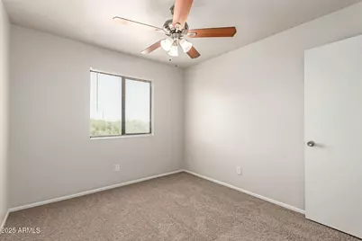22216 N 21st Place, Phoenix, AZ 85024 - Photo 17