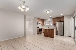 8214 W Papago St, Phoenix, AZ 85043 - Photo 9