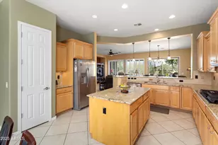27268 W Wahalla Ln, Buckeye, AZ 85396 - Photo 21