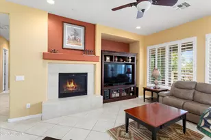 27268 W Wahalla Ln, Buckeye, AZ 85396 - Photo 9