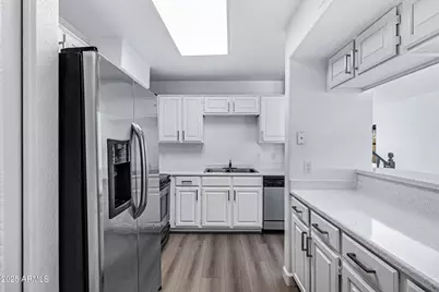 4423 E Amberwood Drive, Phoenix, AZ 85048 - Photo 15