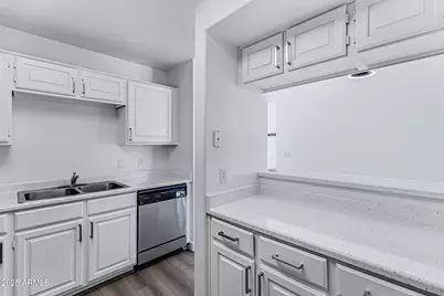 4423 E Amberwood Drive, Phoenix, AZ 85048 - Photo 17