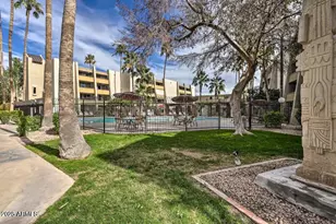 7625 E Camelback Rd, Scottsdale, AZ 85251 - Photo 23