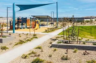 16852 W Evergreen Rd, Waddell, AZ 85355 - Photo 19