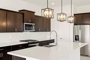 17776 W Odeum Ln, Goodyear, AZ 85338 - Photo 5