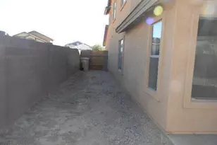 1610 W Prospector Way, San Tan Valley, AZ 85144 - Photo 13