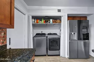 17827 N 9th Ave, Phoenix, AZ 85023 - Photo 13