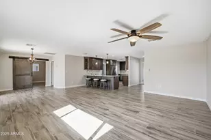 10923 W Meade Dr, Sun City, AZ 85351 - Photo 15