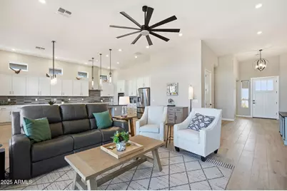 13668 W Hackamore Drive, Peoria, AZ 85383 - Photo 9