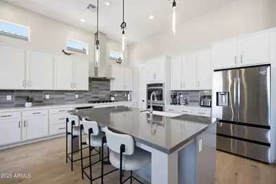 13668 W Hackamore Drive, Peoria, AZ 85383 - Photo 3